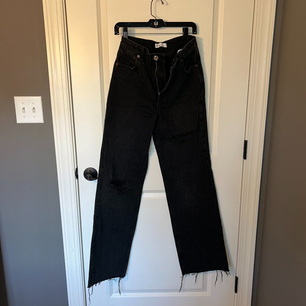 Wide Leg Ripped Jeans - Picture 2 of 4